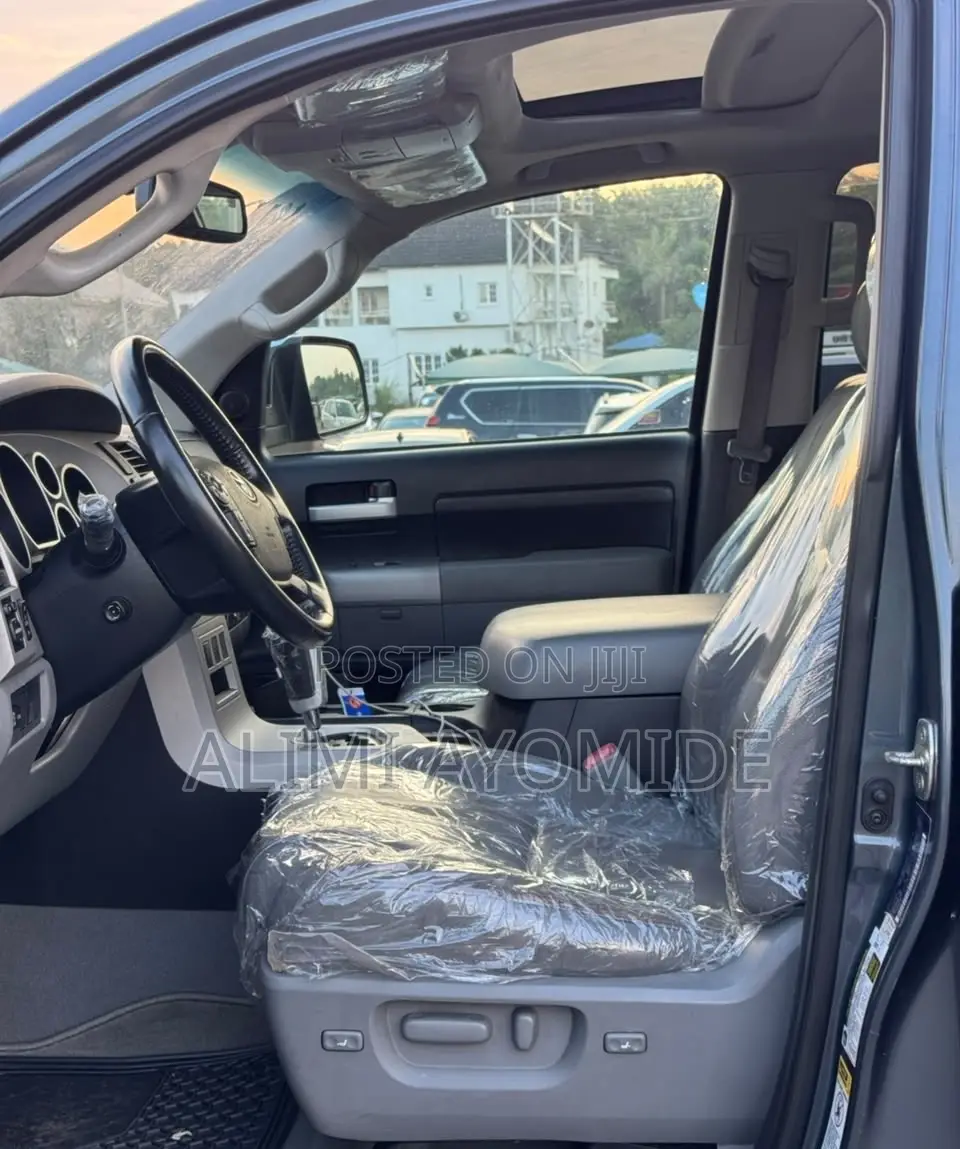 Toyota Tundra 2014