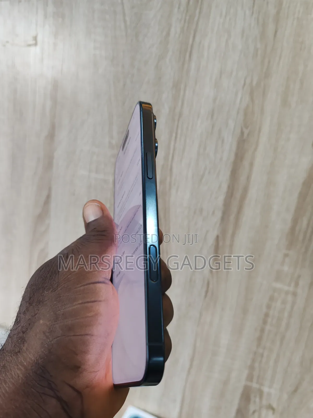 Apple iPhone 16 Pro Max 256 GB Gold