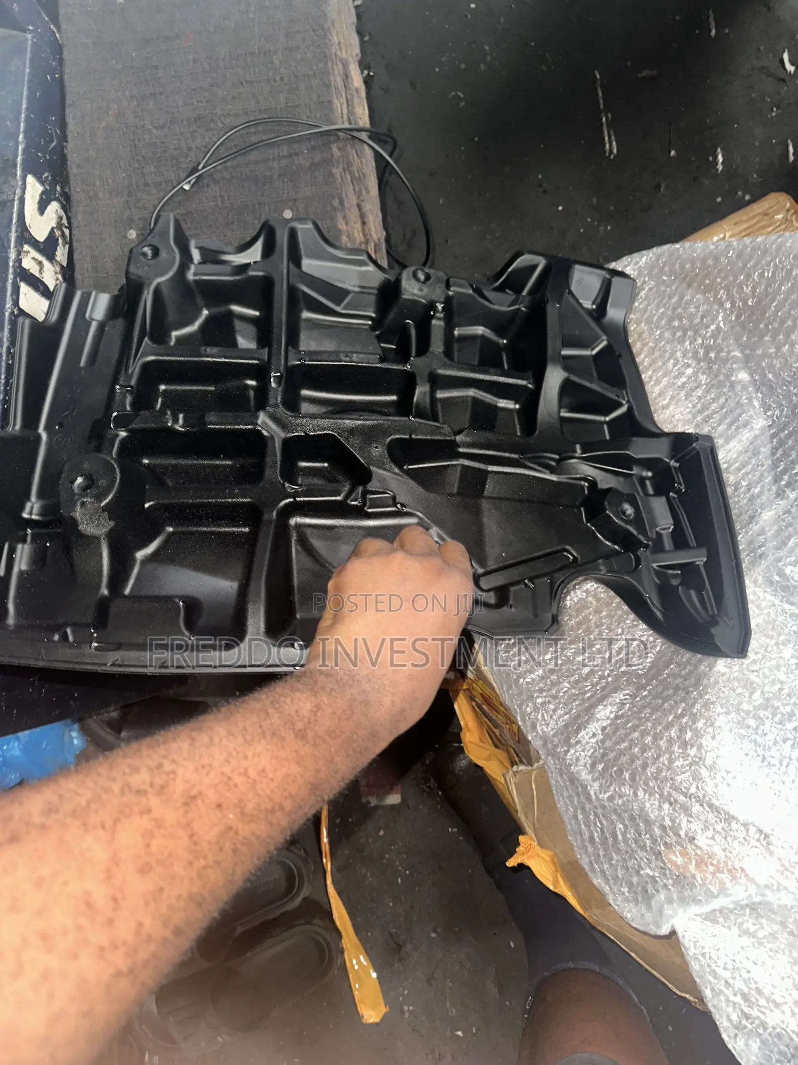 Engine Cover Hylander