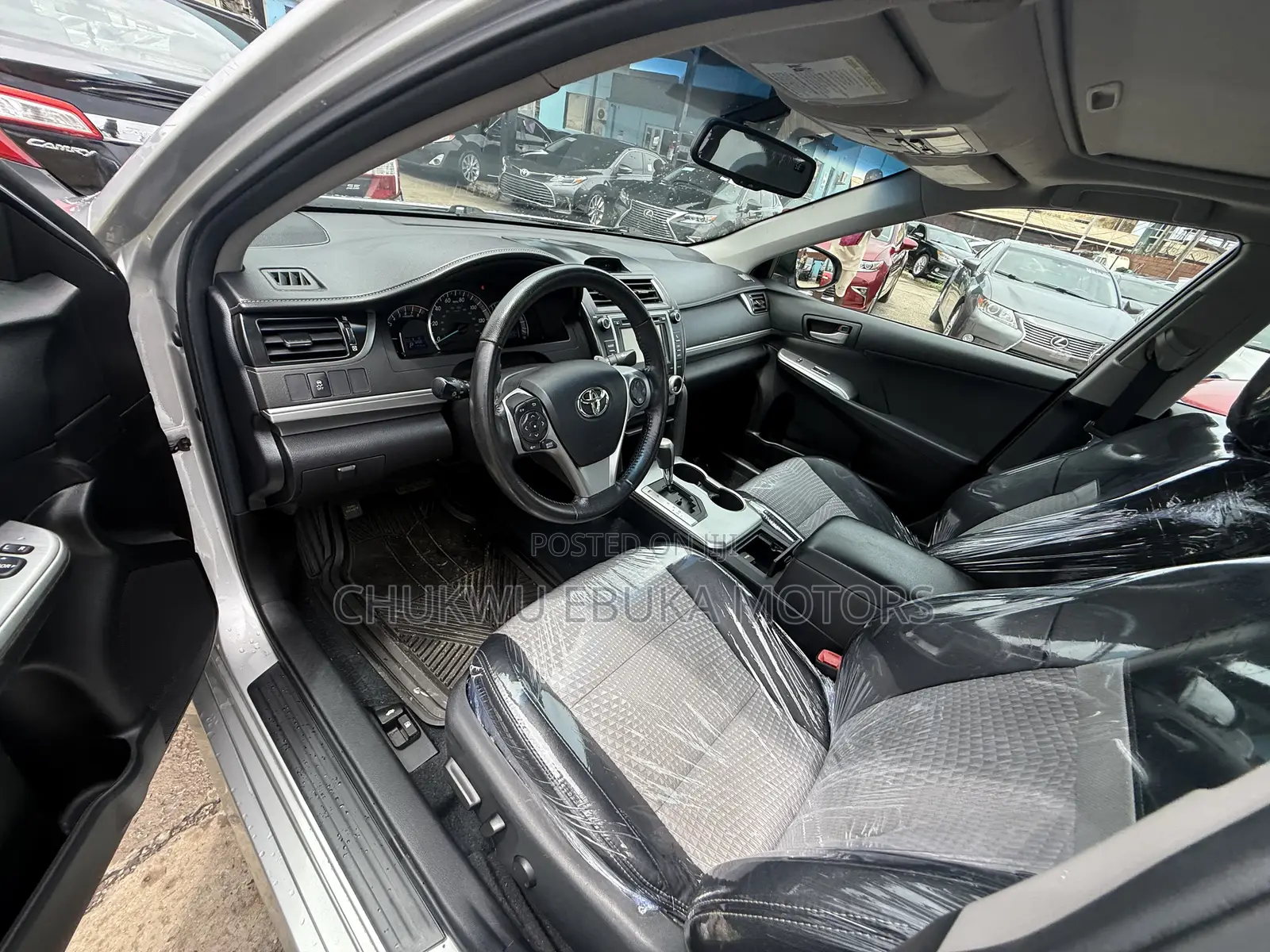Toyota Camry SE 4dr Sedan (2.5L 4cyl 6A) 2012 Silver