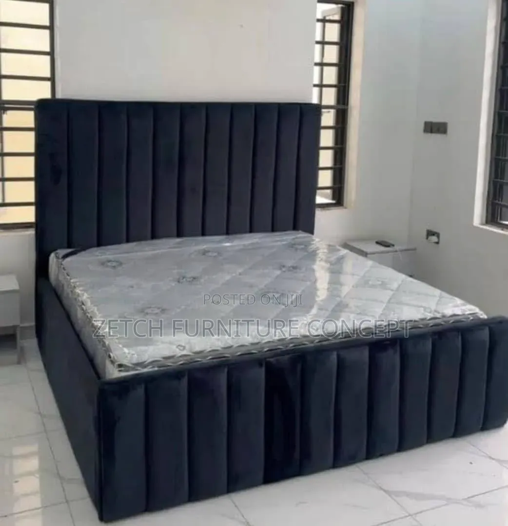 6x6 Padded Bedstand