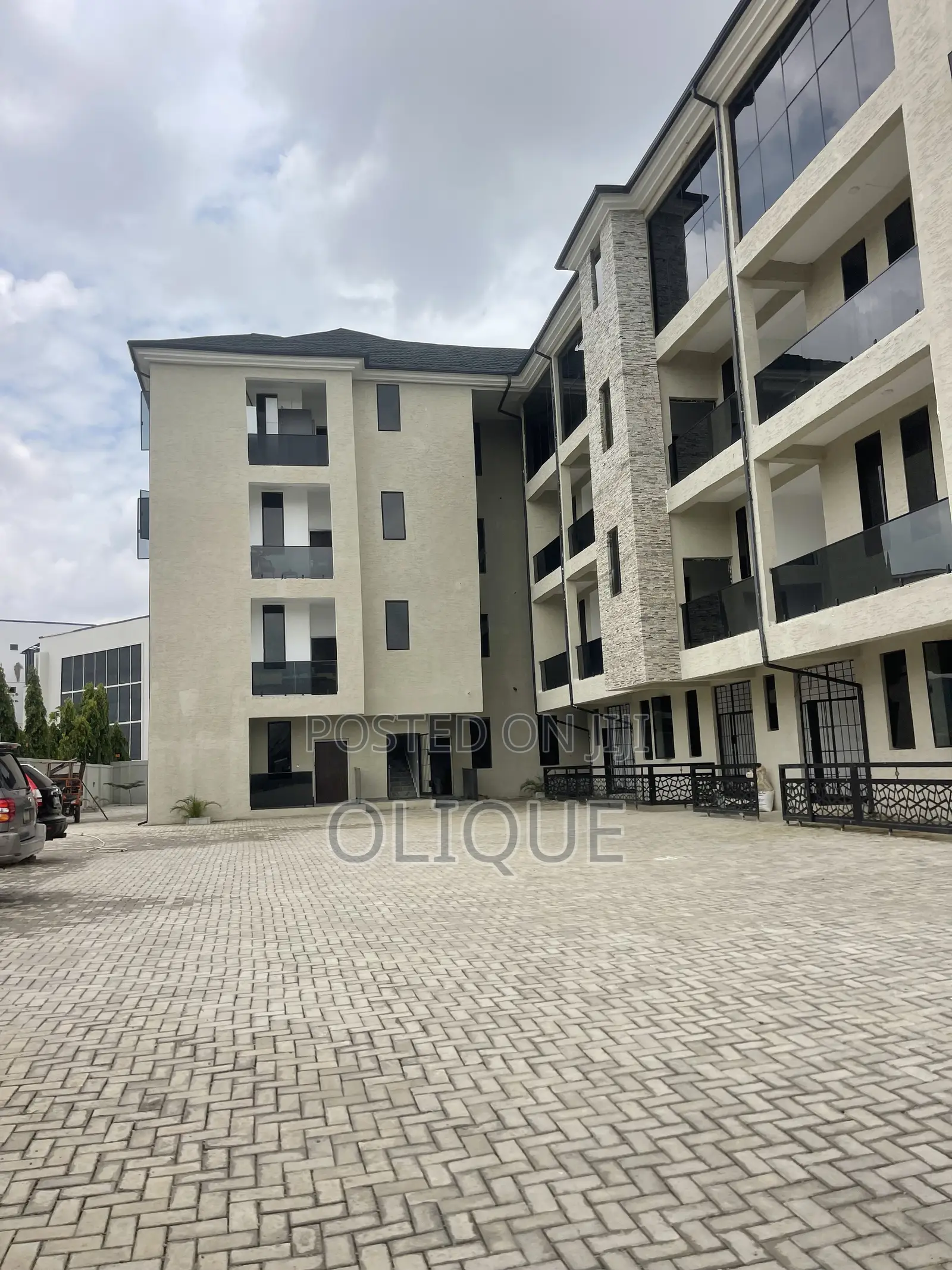 3bdrm Block of Flats in Jahi for rent