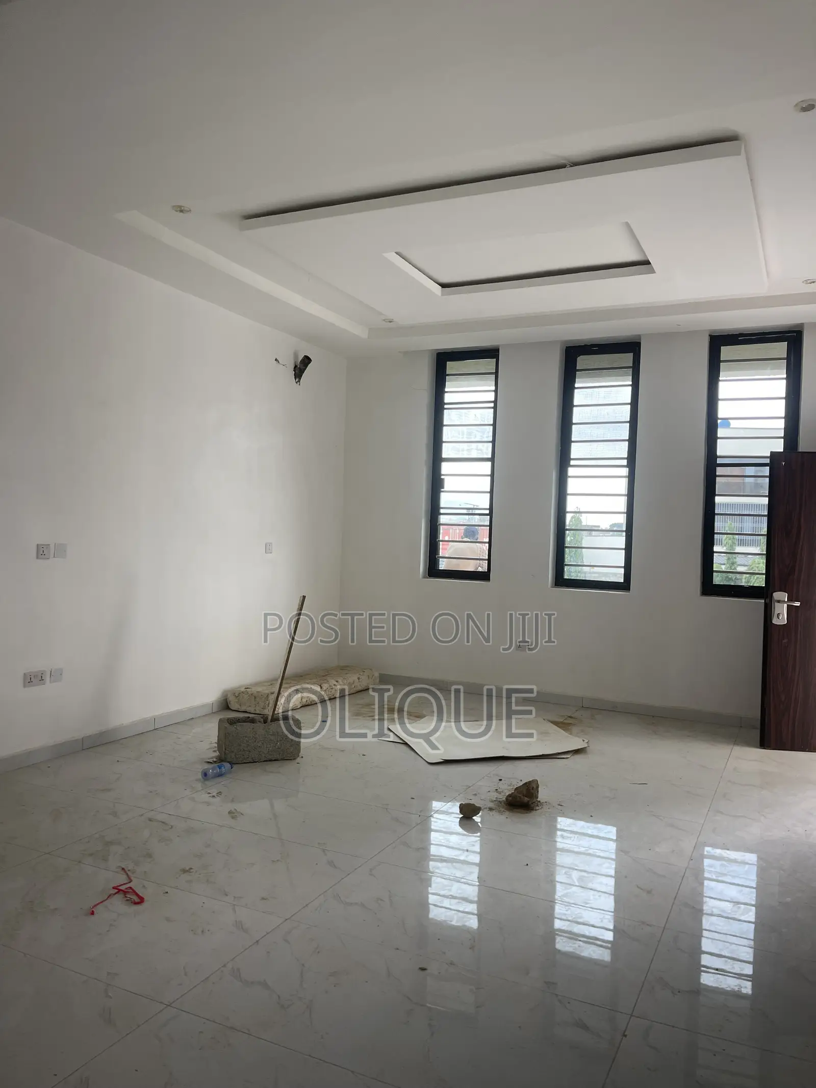 3bdrm Block of Flats in Jahi for rent