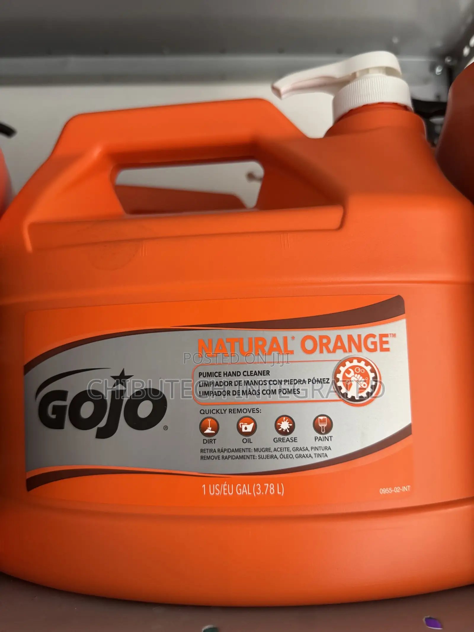 1-Gallon (3.78 L) Bottle of GOJO Natural Orange Pumice Hand Cleaner