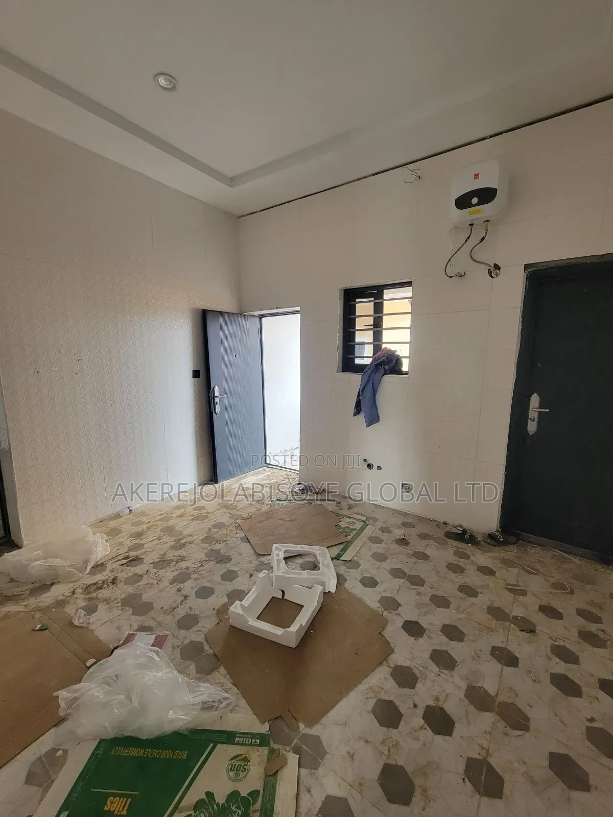 2bdrm Block of Flats in Behind Dunamis, Sabon Lugbe for rent