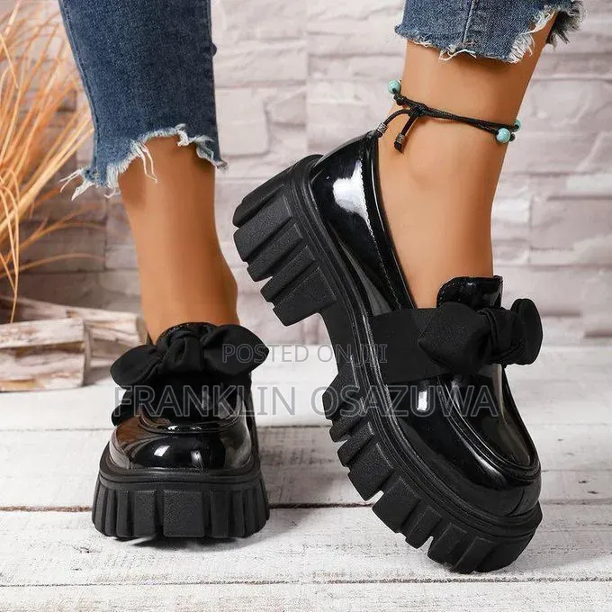 Ladies' Platform Loafers With Bow – Black