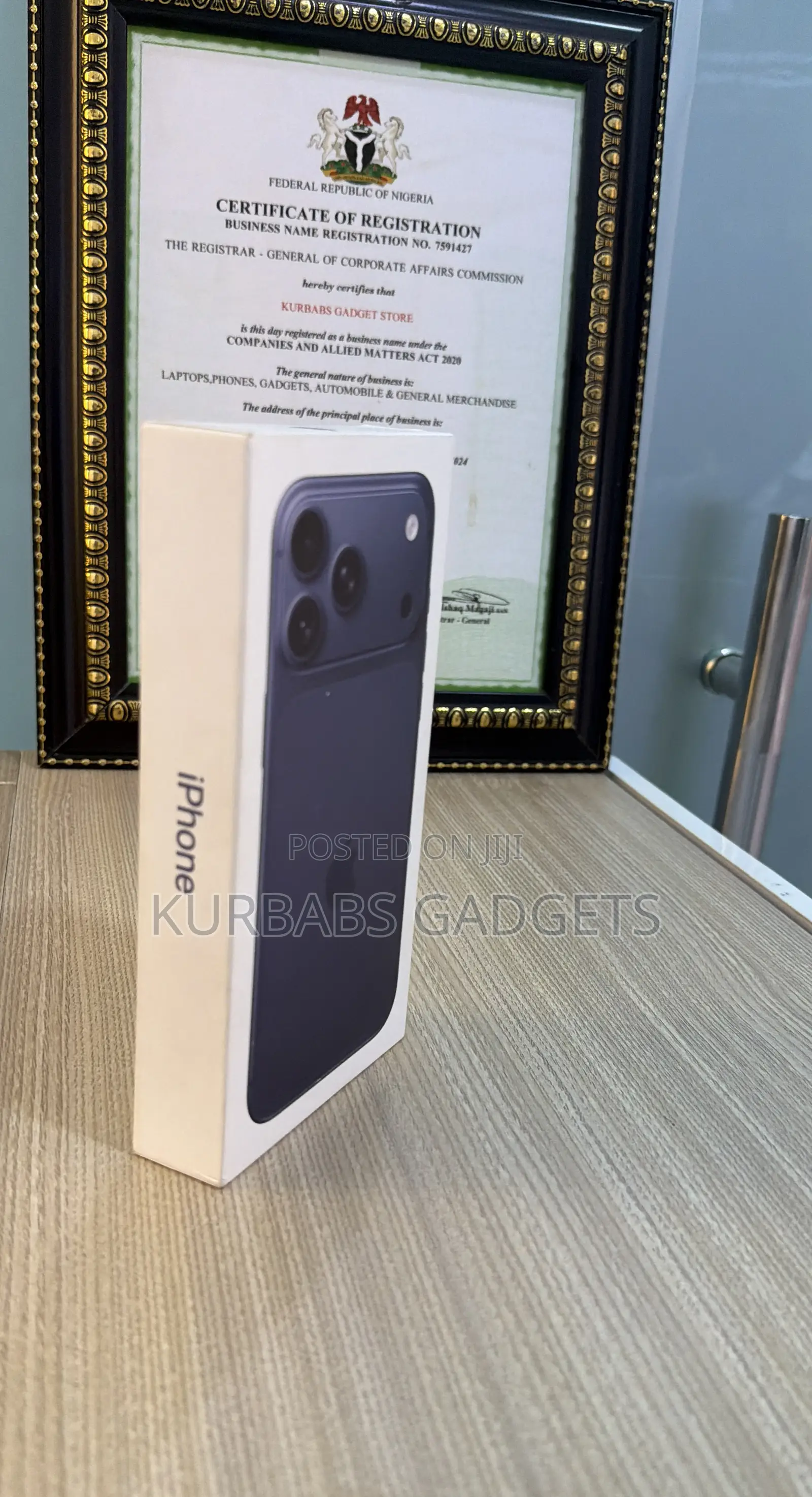 New Apple iPhone 17 Pro Max 256 GB Blue