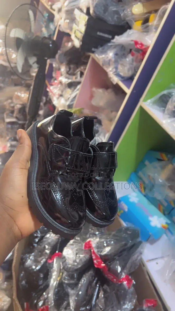 Elegant Unisex Black Patent School Shoes