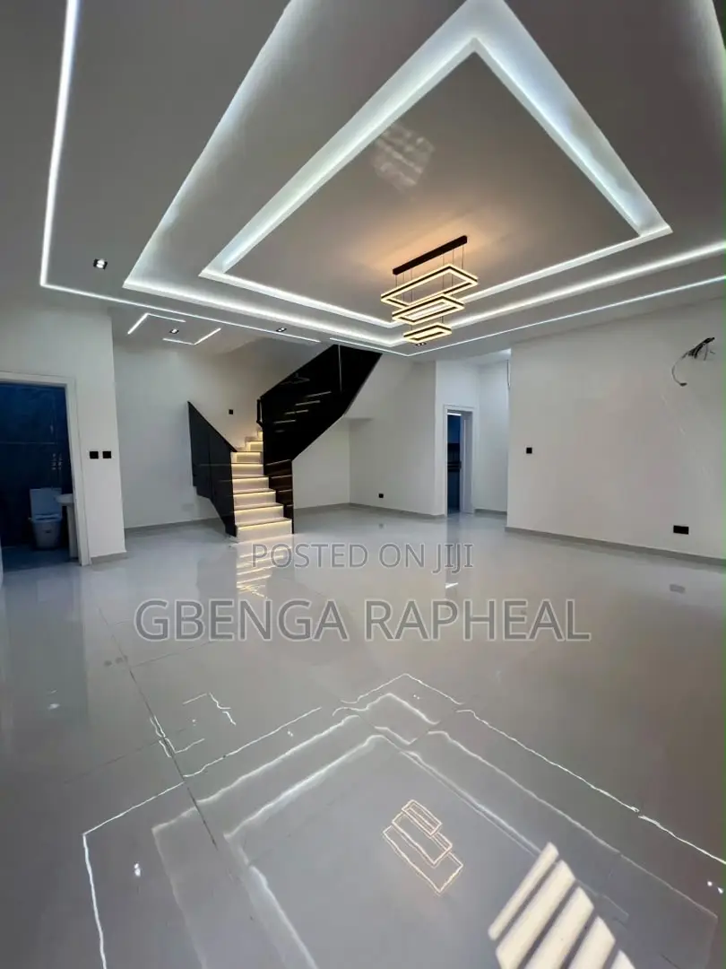 4bdrm Duplex in Ajah, Lekki for sale