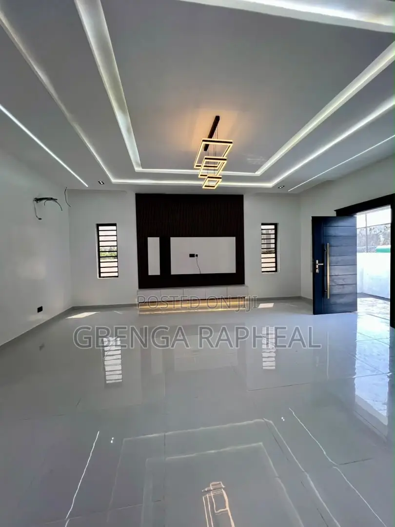 4bdrm Duplex in Ajah, Lekki for sale