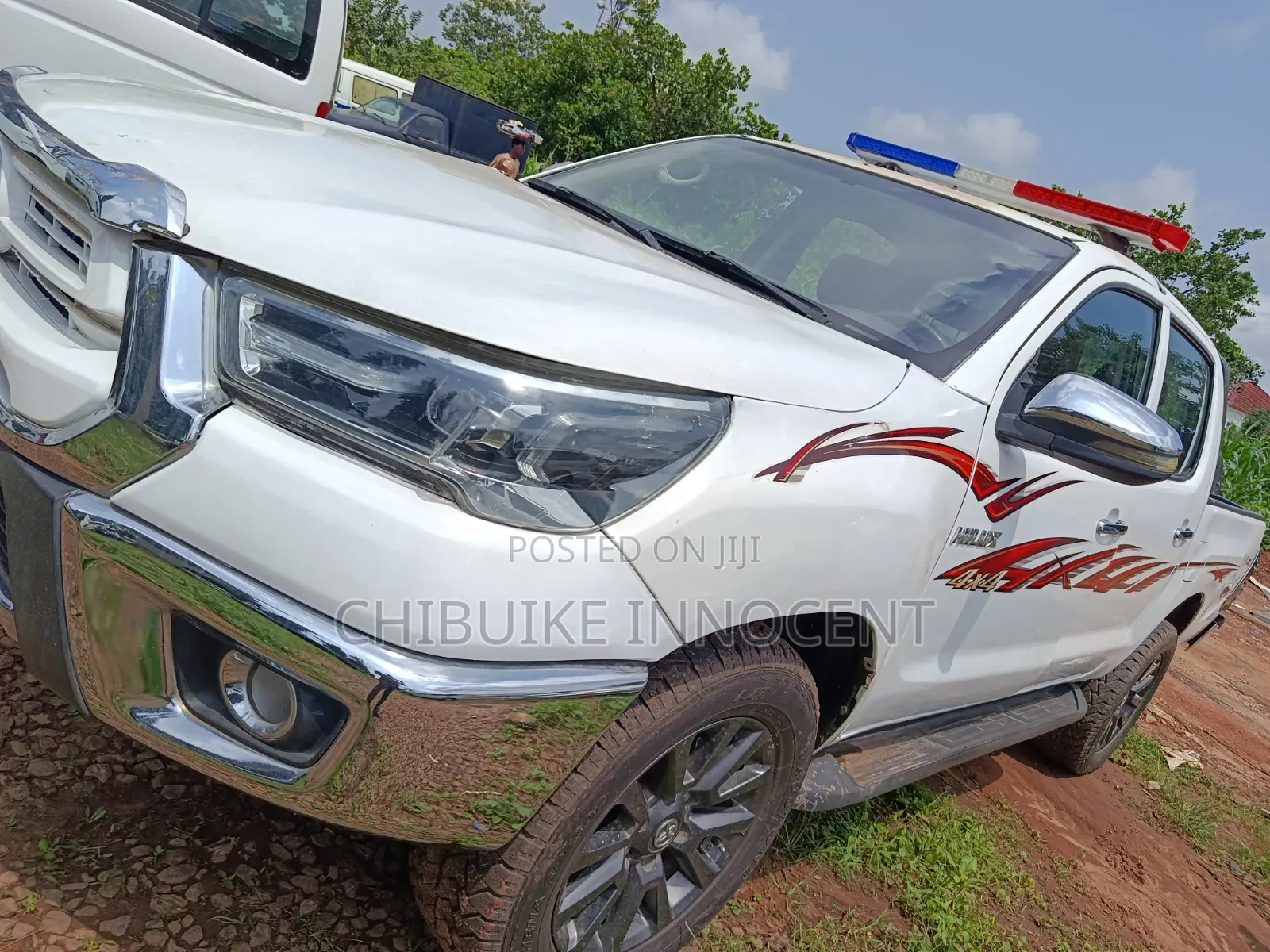 Toyota Hilux 2012 White