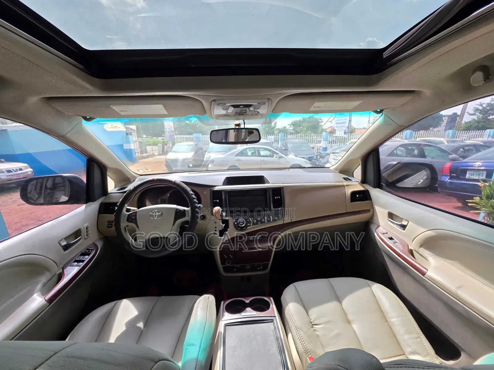 Toyota Sienna 2012 White