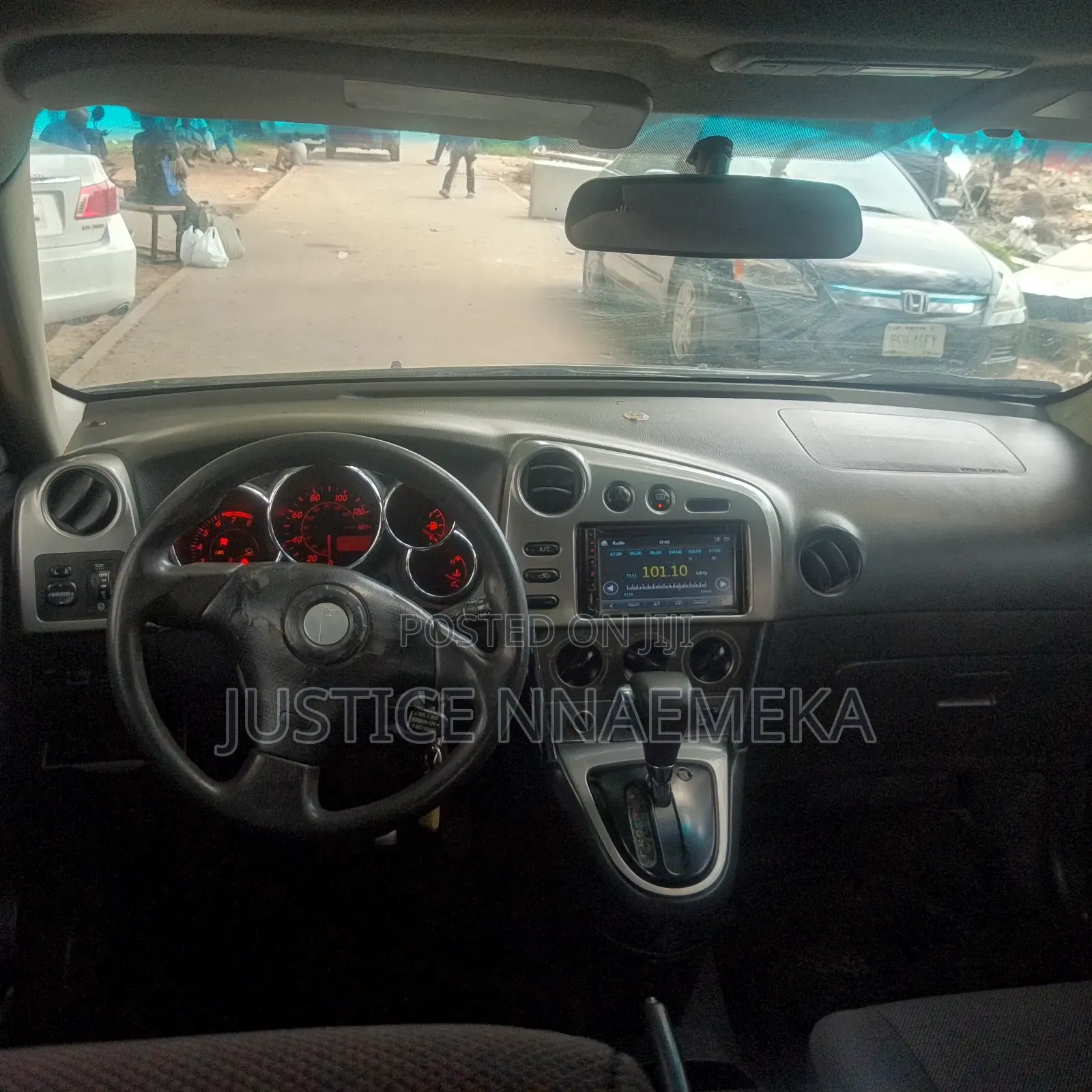 Pontiac Vibe Automatic 2004 Black