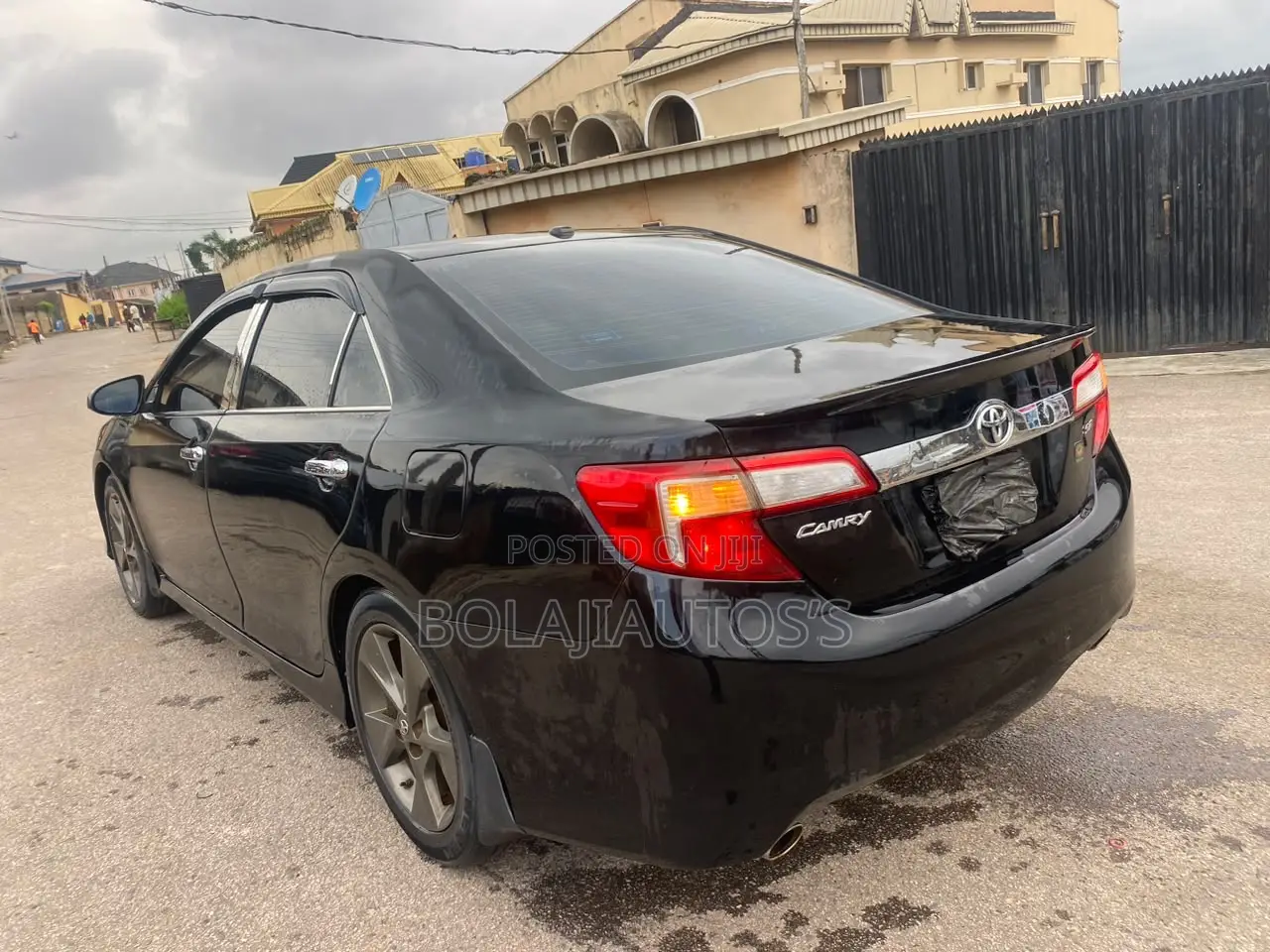 Toyota Camry SE V6 4dr Sedan (3.5L 6cyl 6A) 2013 Black