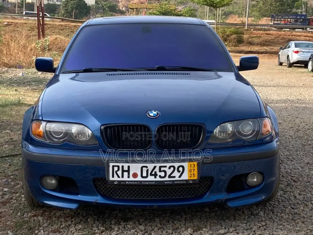 BMW 328i 2005 Blue
