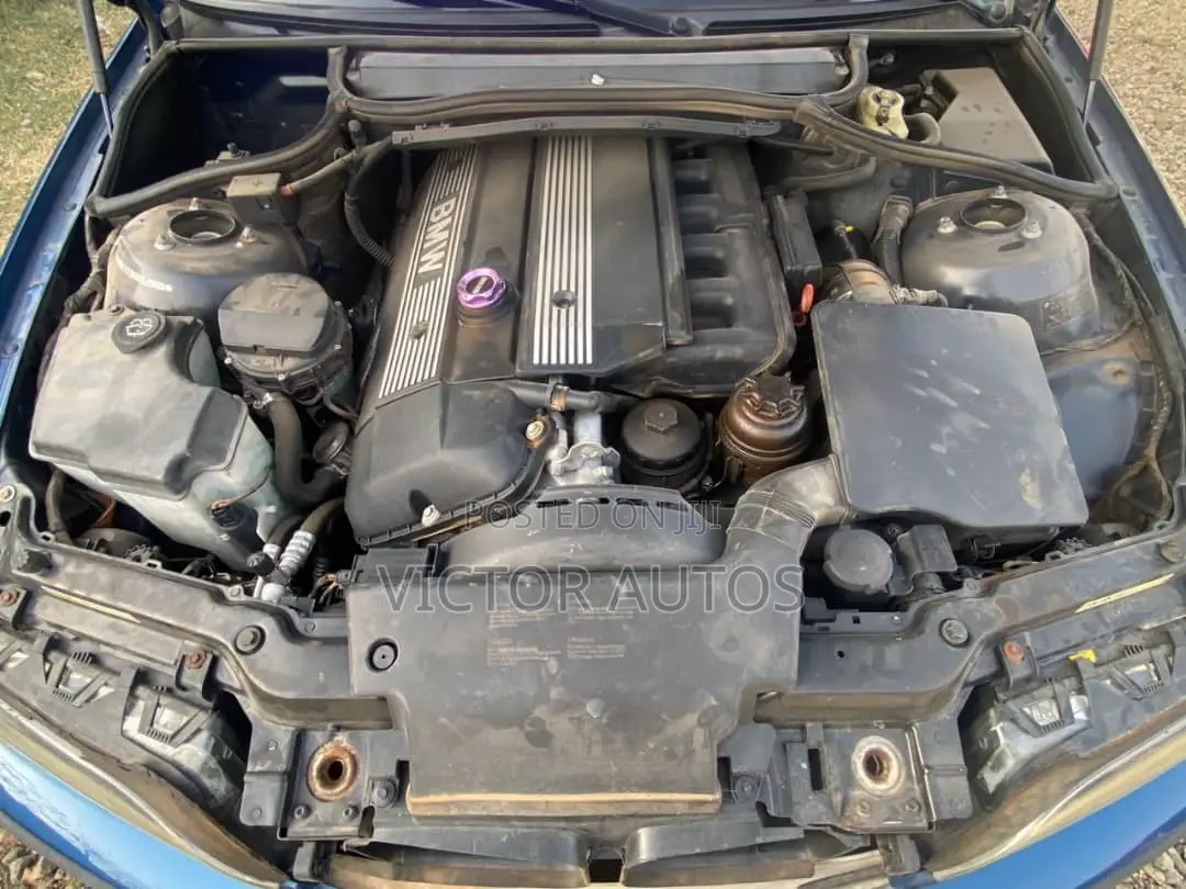 BMW 328i 2005 Blue