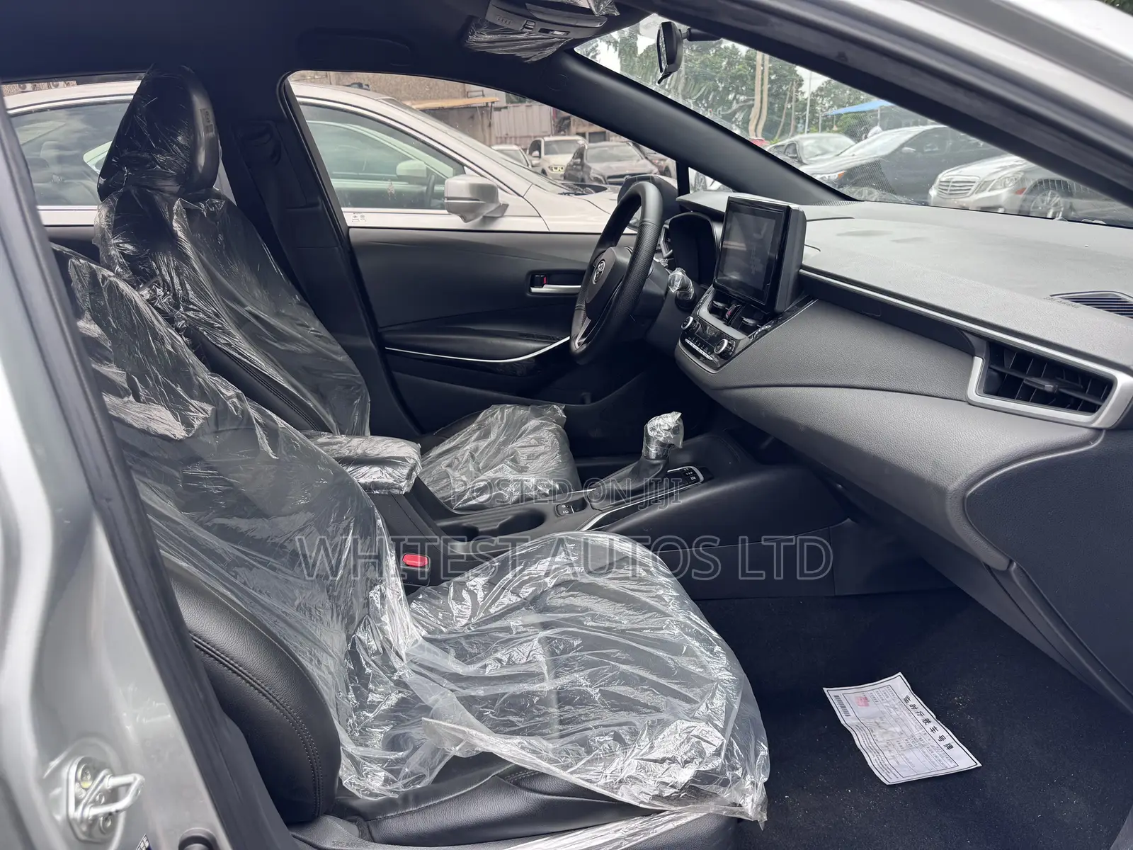 Toyota Corolla SE 2021 Silver