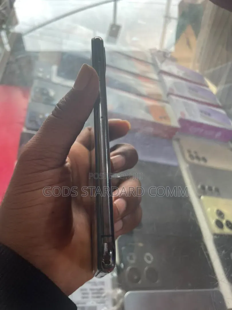 Apple iPhone XS Max 64 GB Black