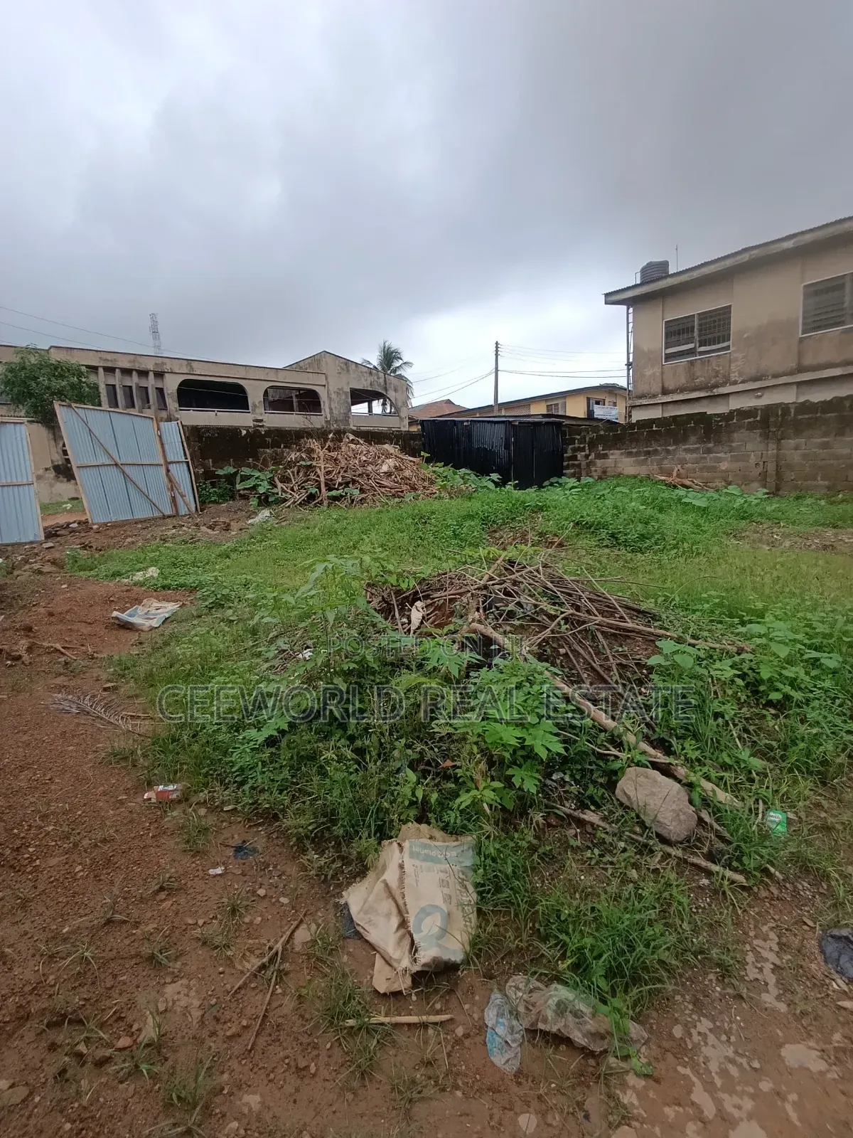 A Standard Plot of Land Available at Felele Challenge Ibadan