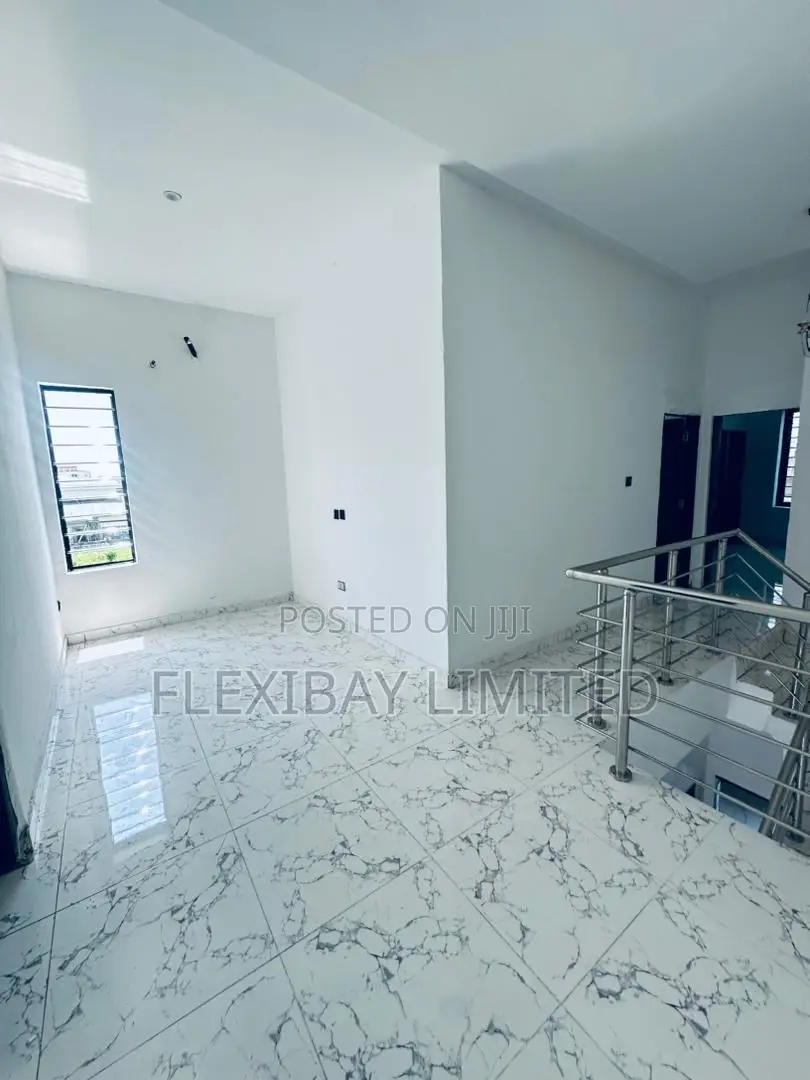 4bdrm Apartment in Lekki Gardens Estate for rent