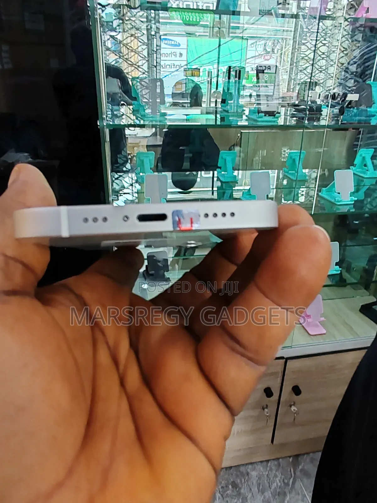 Apple iPhone 12 64 GB White
