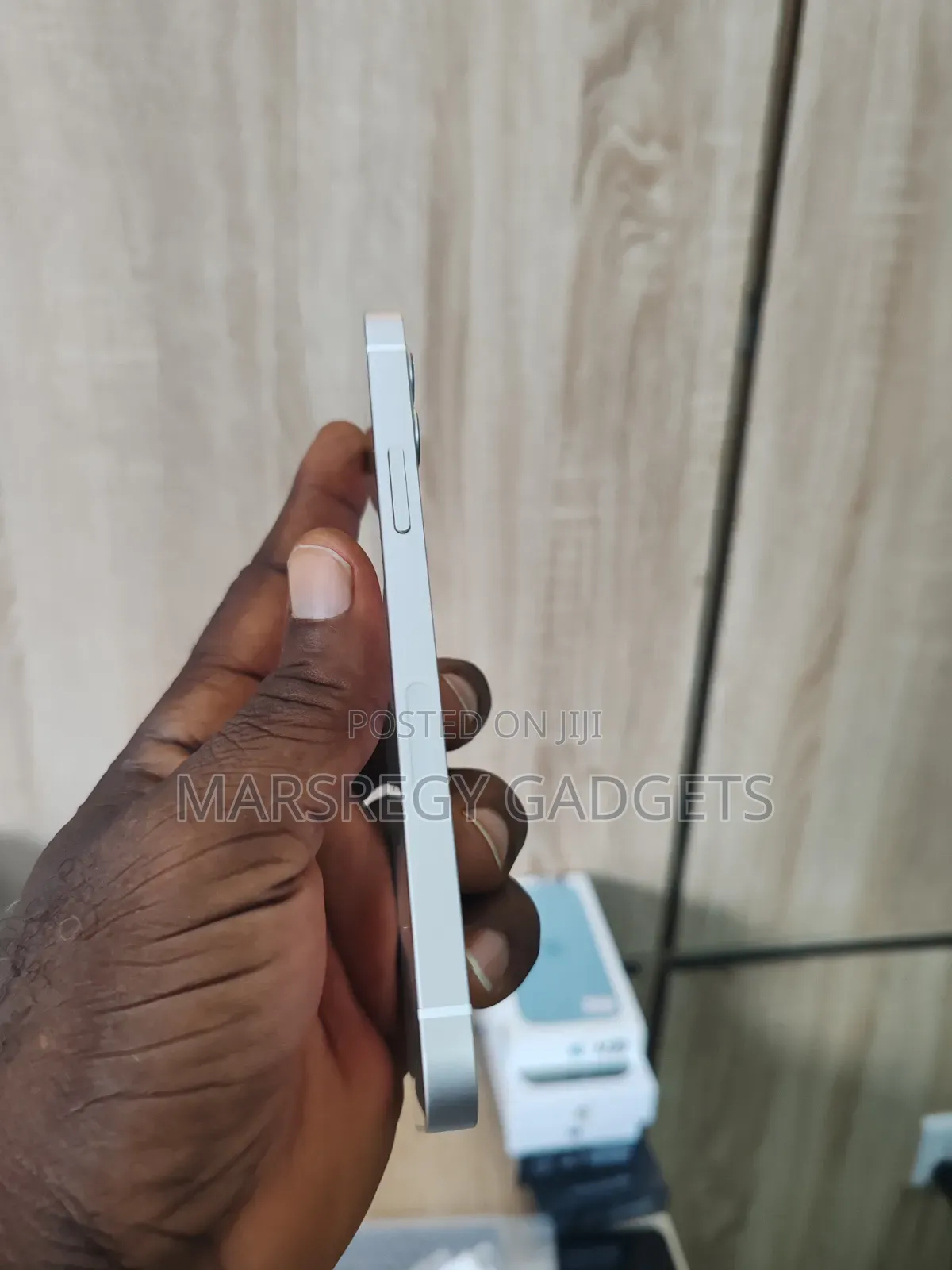 Apple iPhone 12 64 GB White