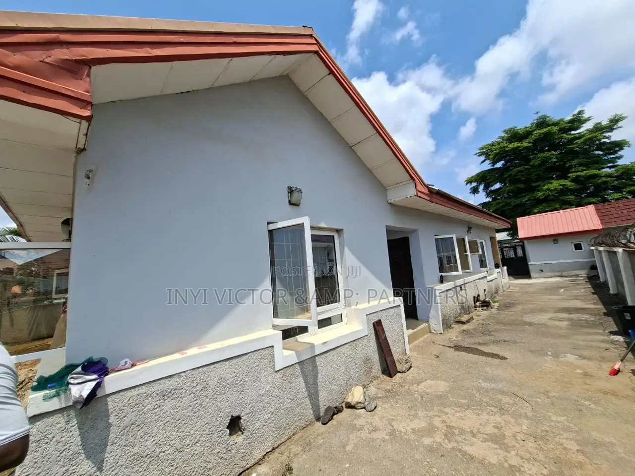 3bdrm Bungalow in Galadimawa for sale