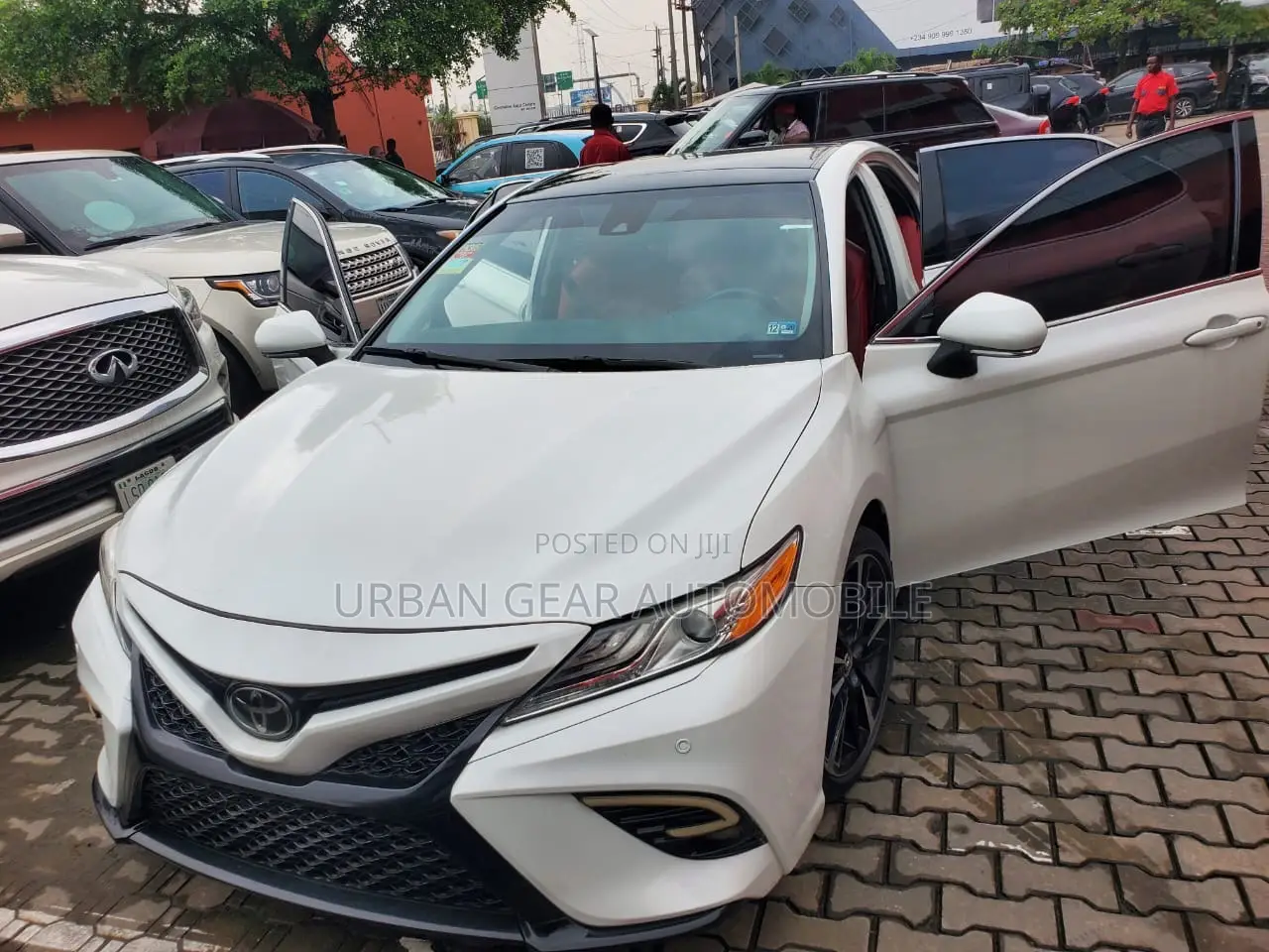 Toyota Camry XSE V6 FWD 2020 White