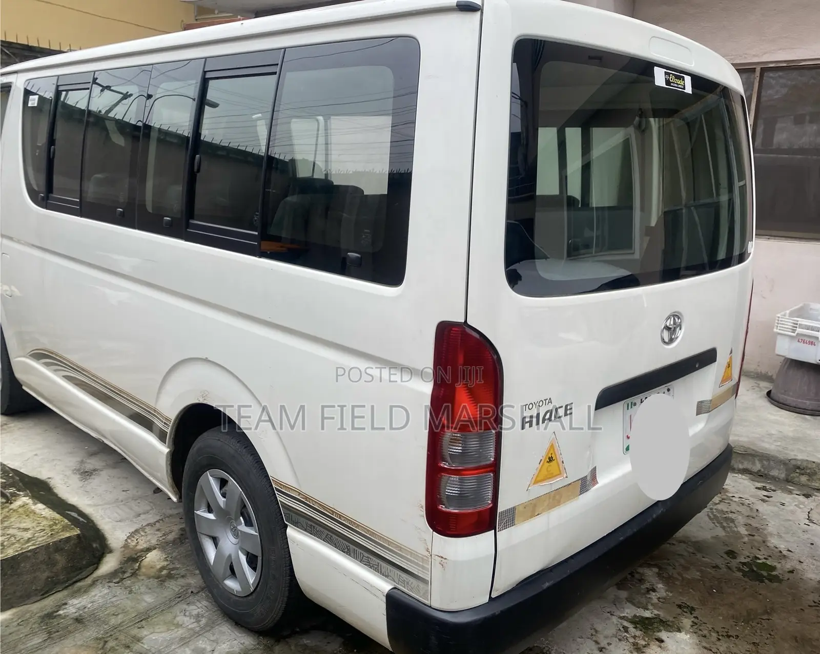Toyota HiAce 2013 White