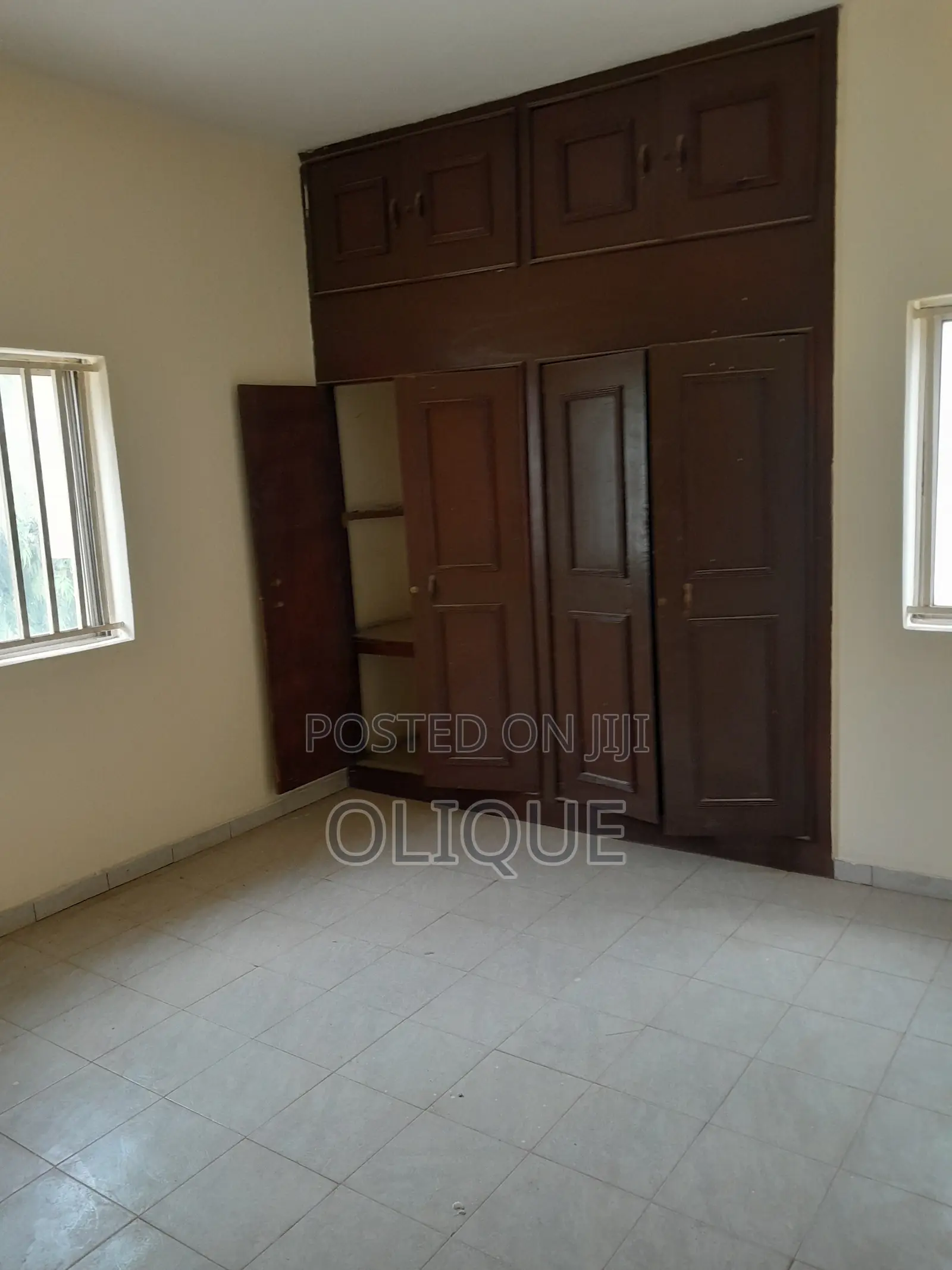 20bdrm Block of Flats in Wuse 2 for rent