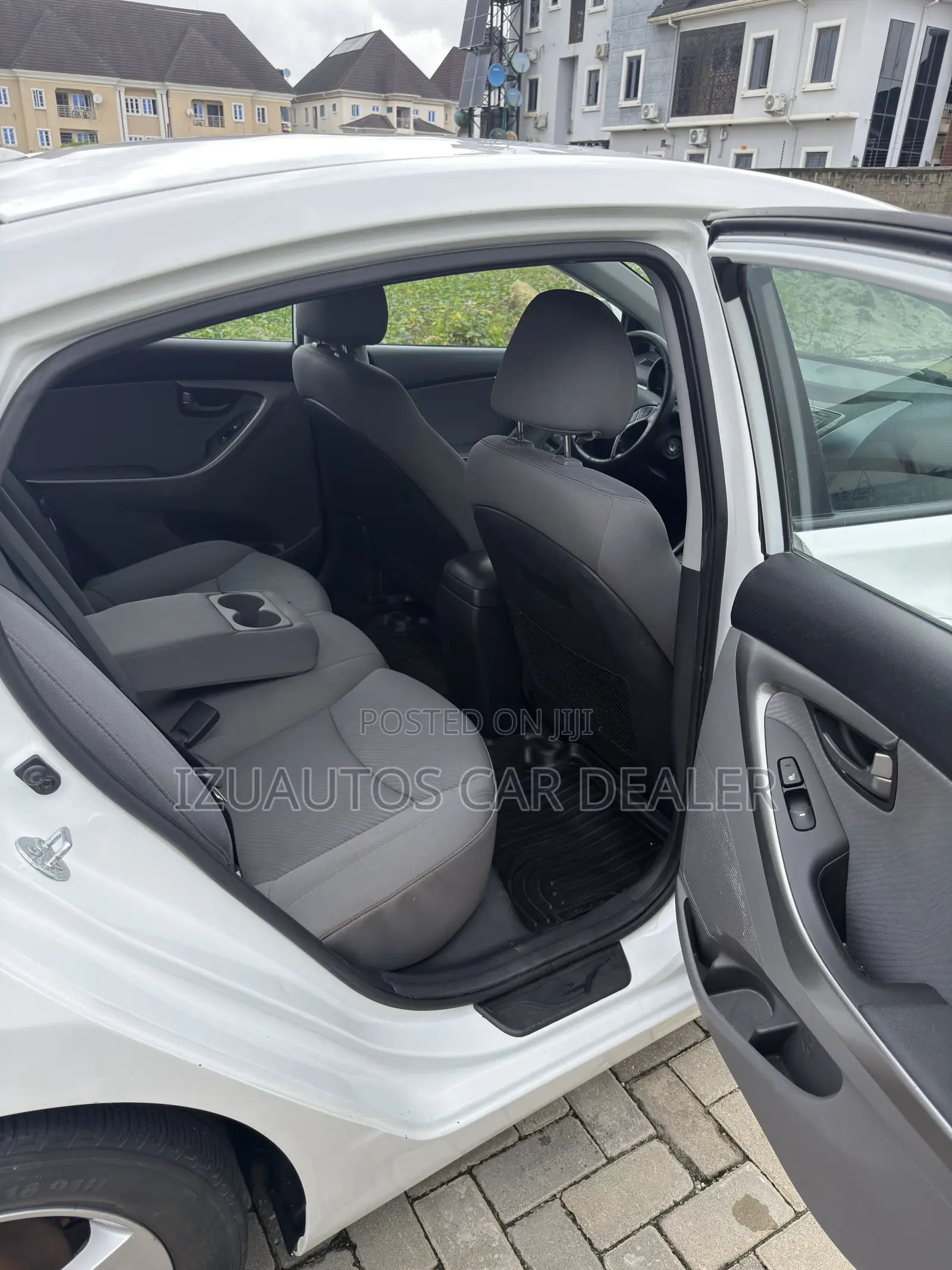 Hyundai Elantra 2013 White