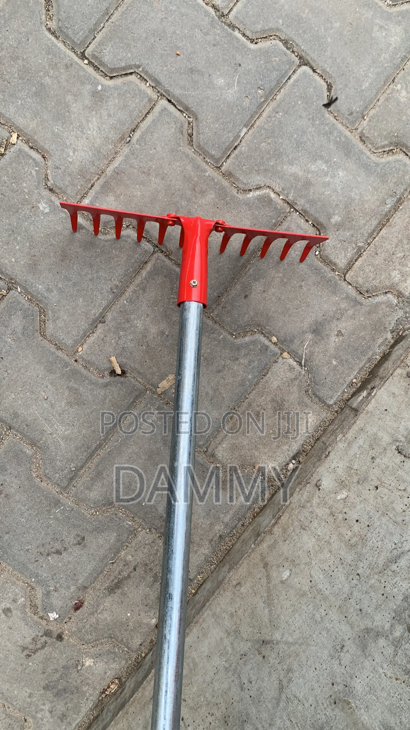 12-Tooth Metal Garden Rake
