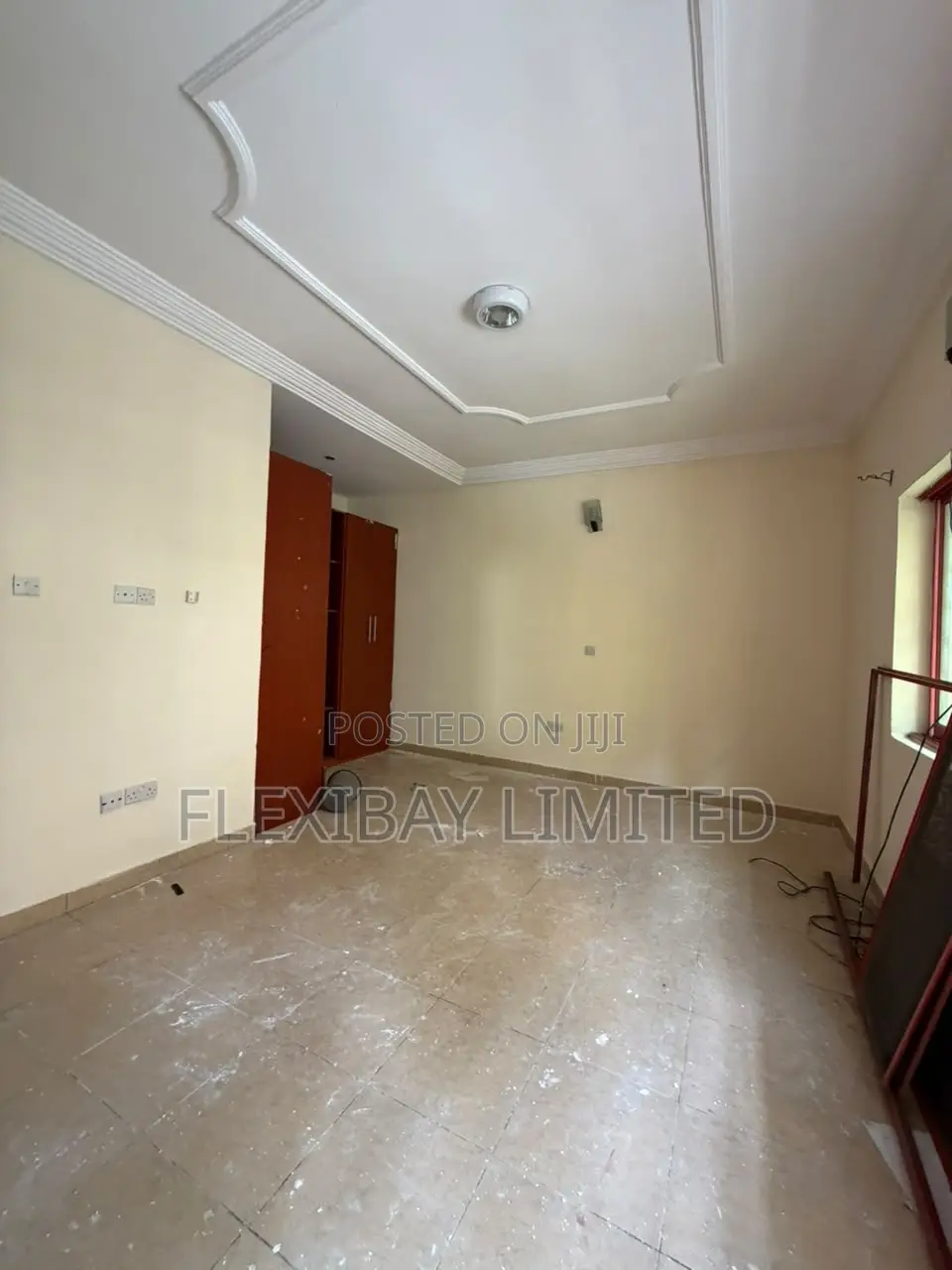 4bdrm Townhouse / Terrace in Agungi for rent