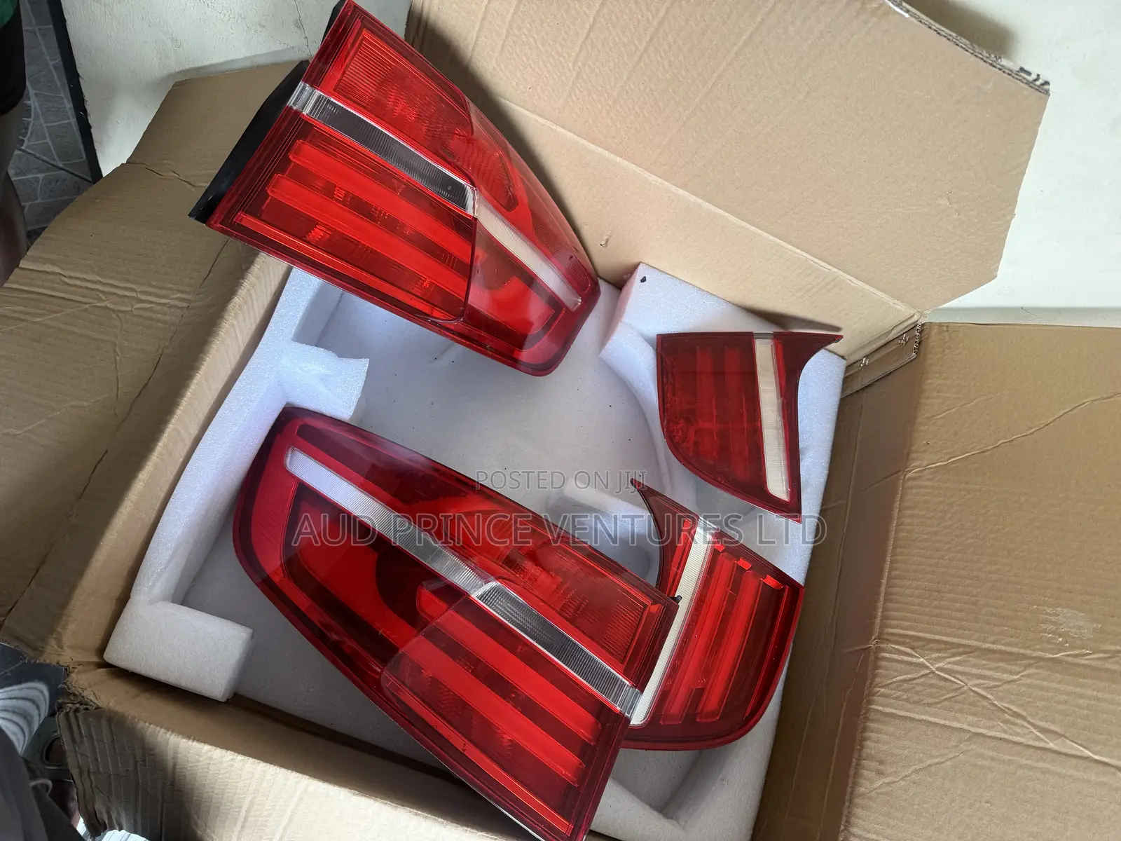 2014 BMW X6 Rear Lights