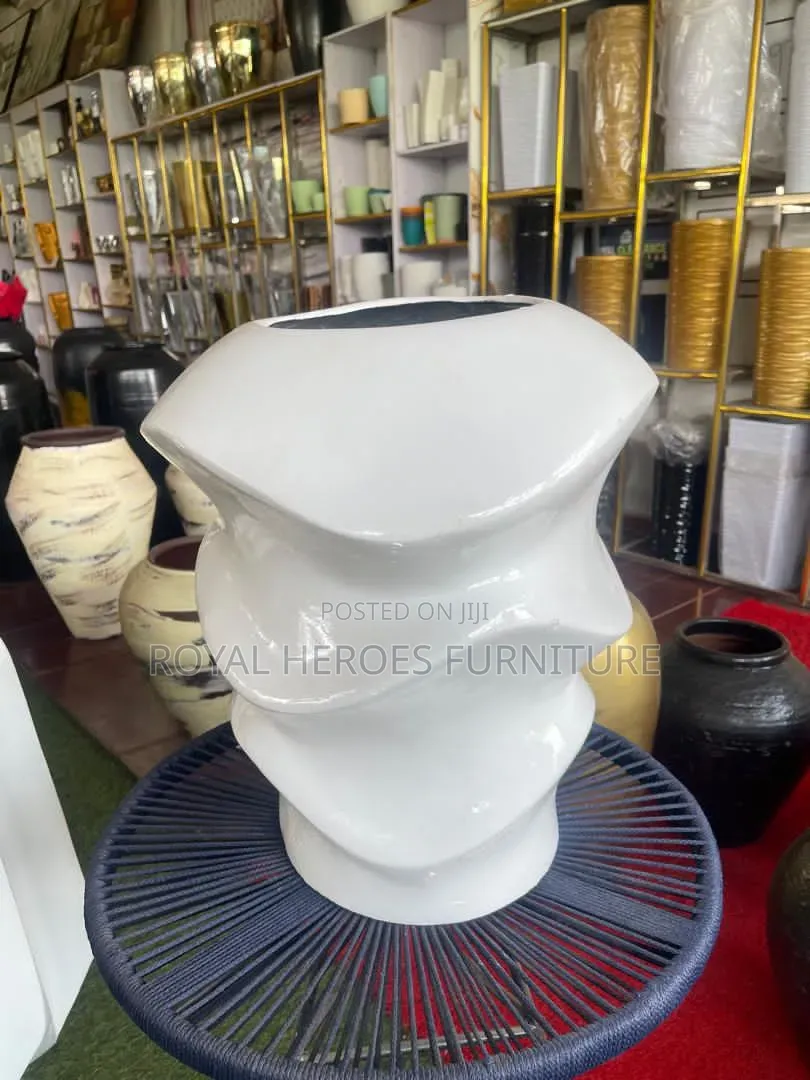 Fiber Glass Pot