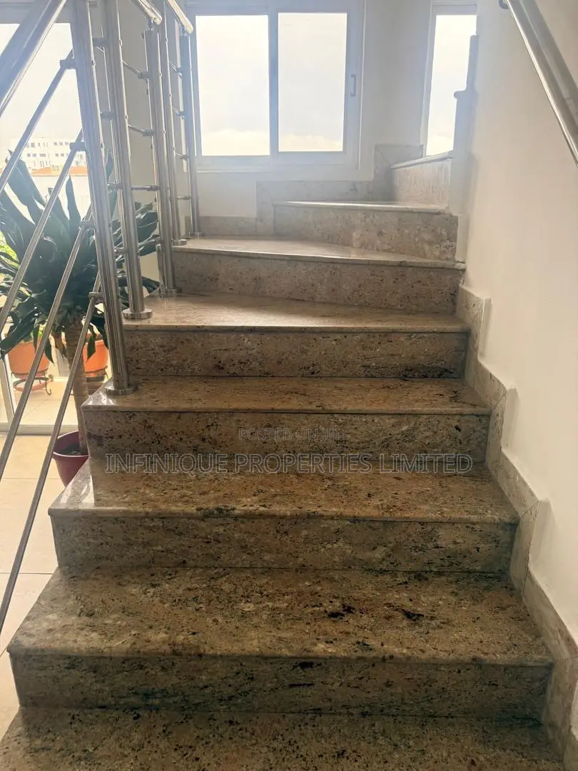 4bdrm Maisonette in Mojisola Onikoyi for rent