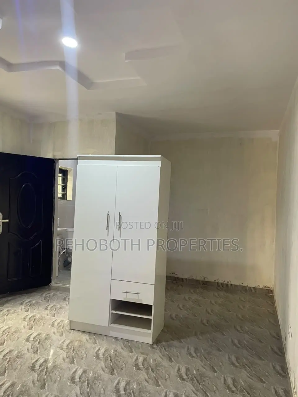 3bdrm Apartment in Ikolaba, Basorun for rent