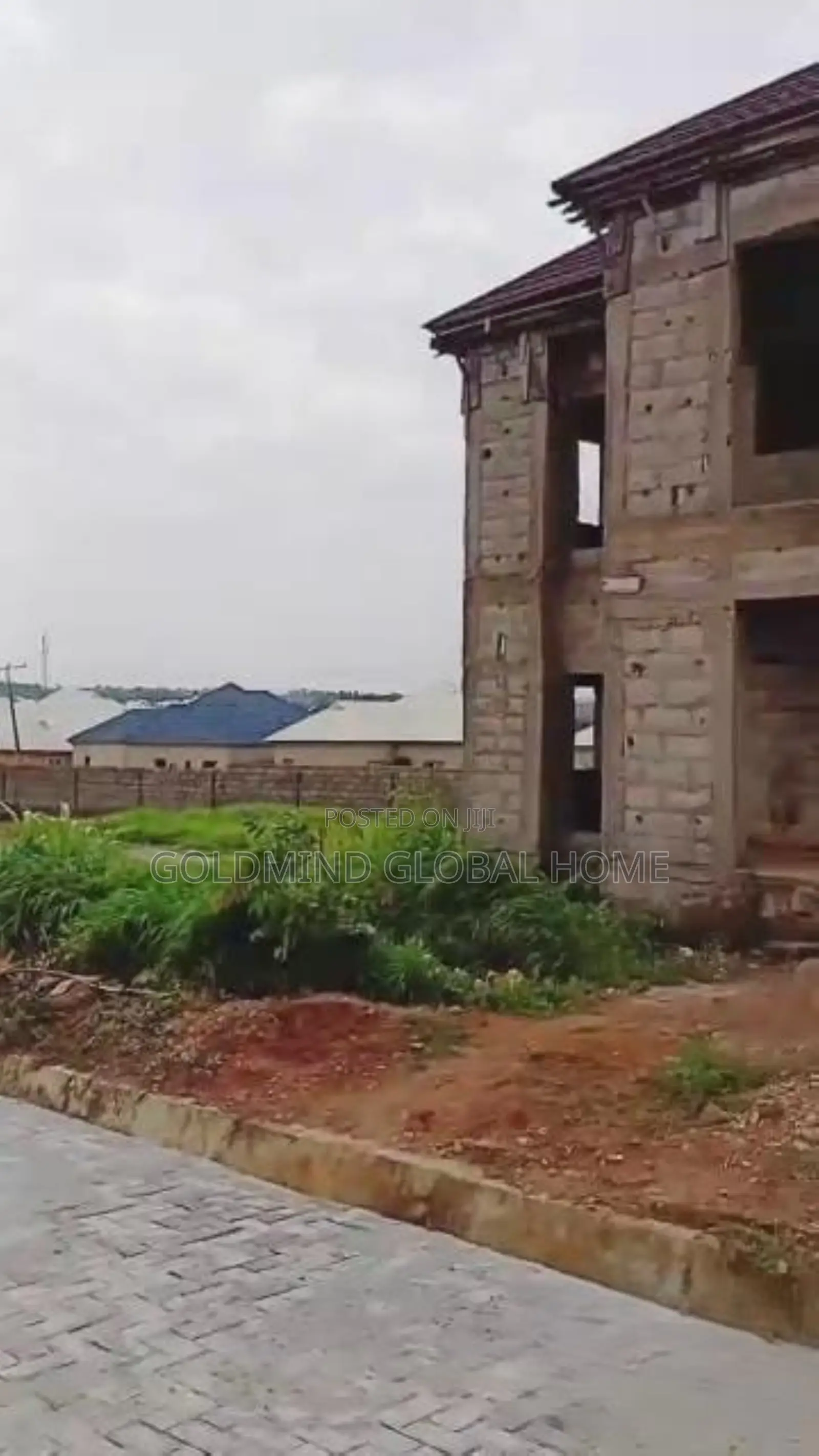 5bdrm Duplex in Lugbe District., FHA for sale