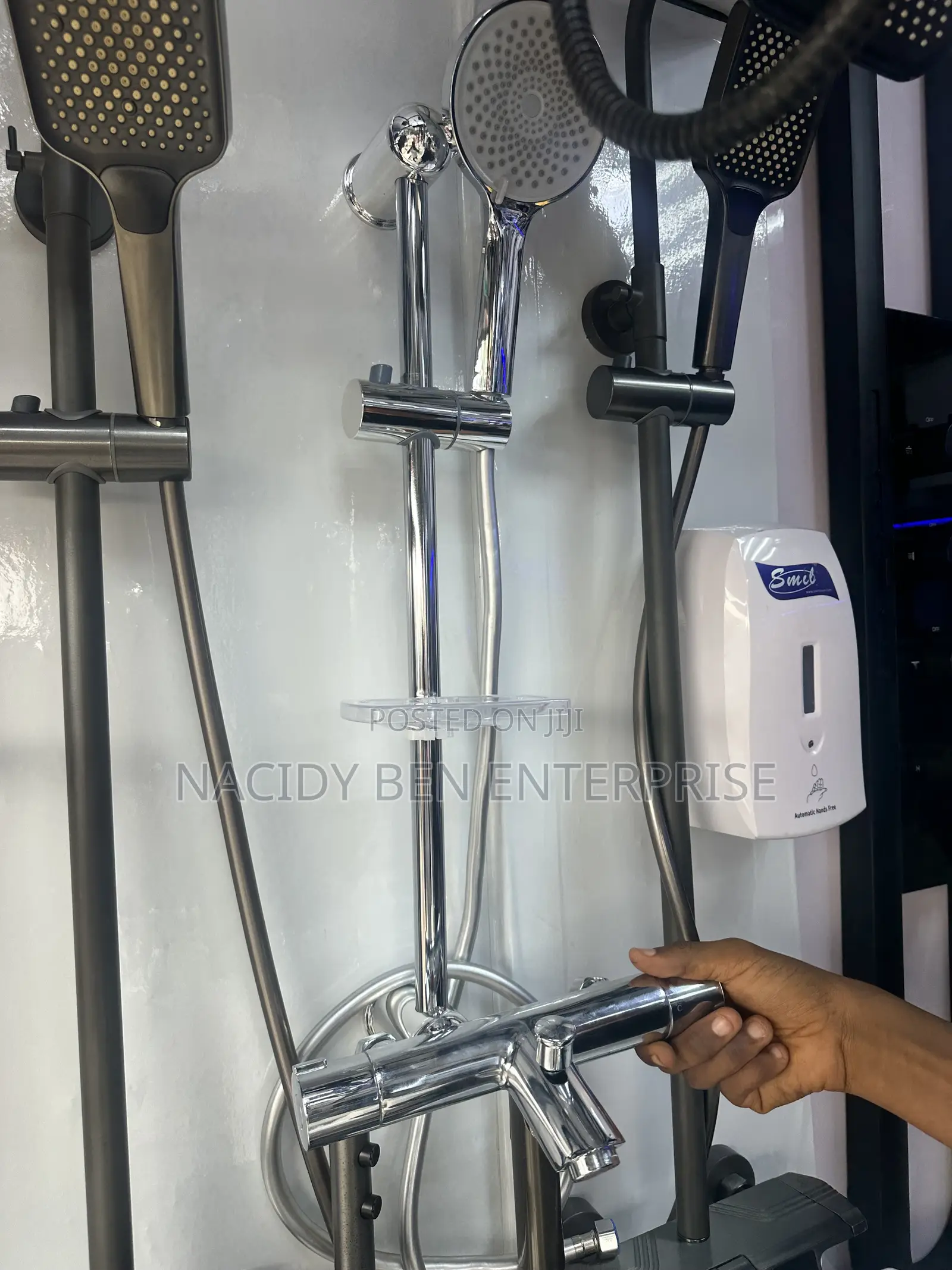 England Shower Kit With Handheld and Shower Head