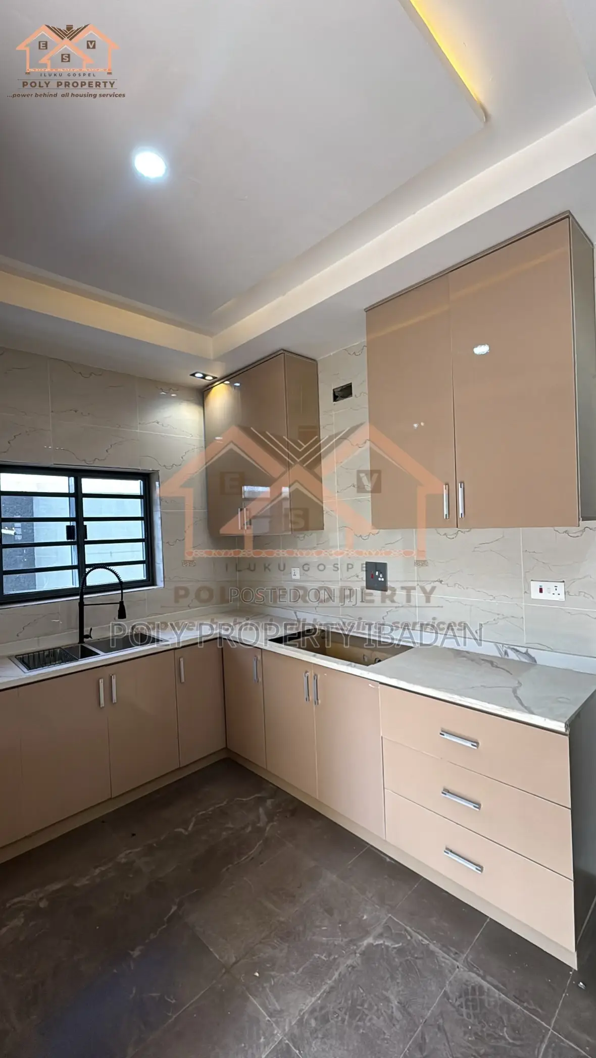 3bdrm Duplex in Carlton Gate Estate, Ibadan for sale