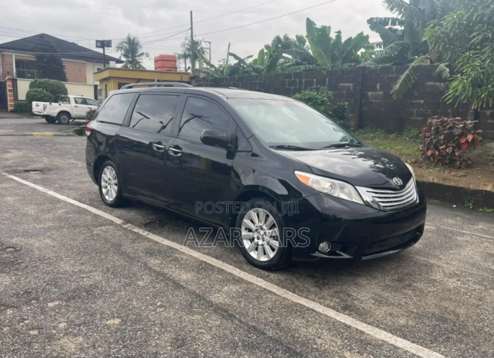 Toyota Sienna Limited 7 Passenger 2011 Black