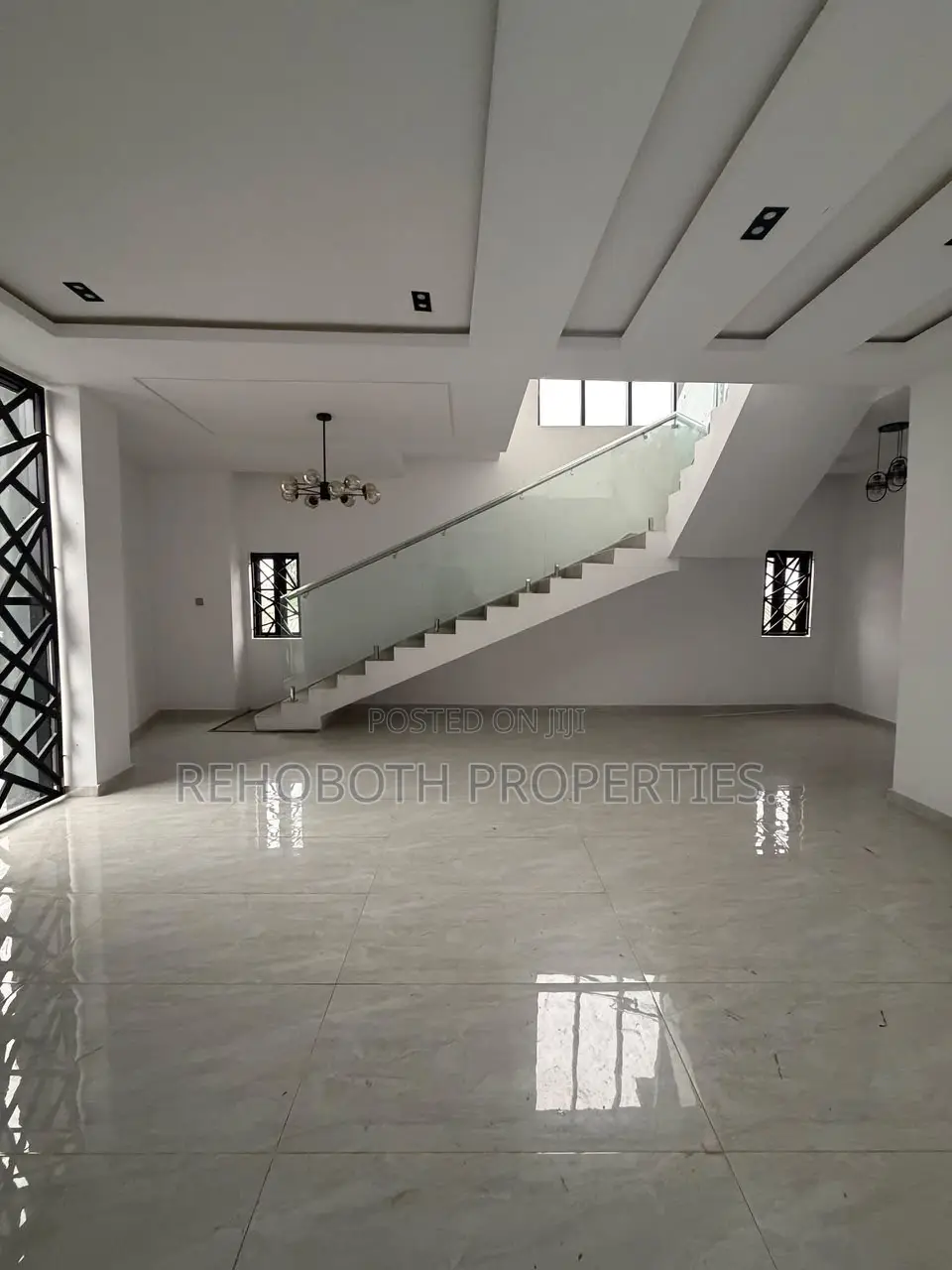 4bdrm Duplex in Alalubosa for rent