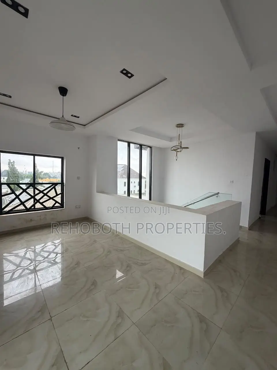 4bdrm Duplex in Alalubosa for rent
