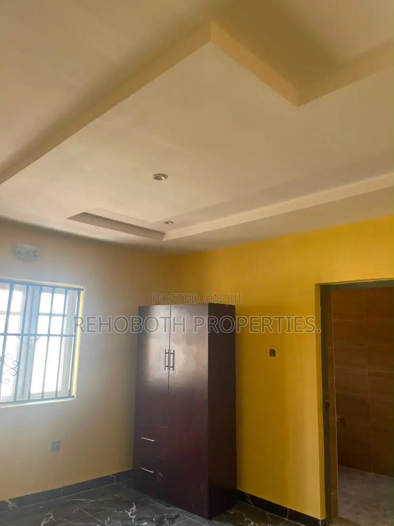 3bdrm Apartment in Oke Ibadan, Akobo for rent