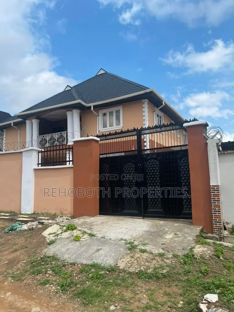 3bdrm Apartment in Oke Ibadan, Akobo for rent