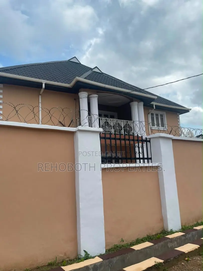 3bdrm Apartment in Oke Ibadan, Akobo for rent