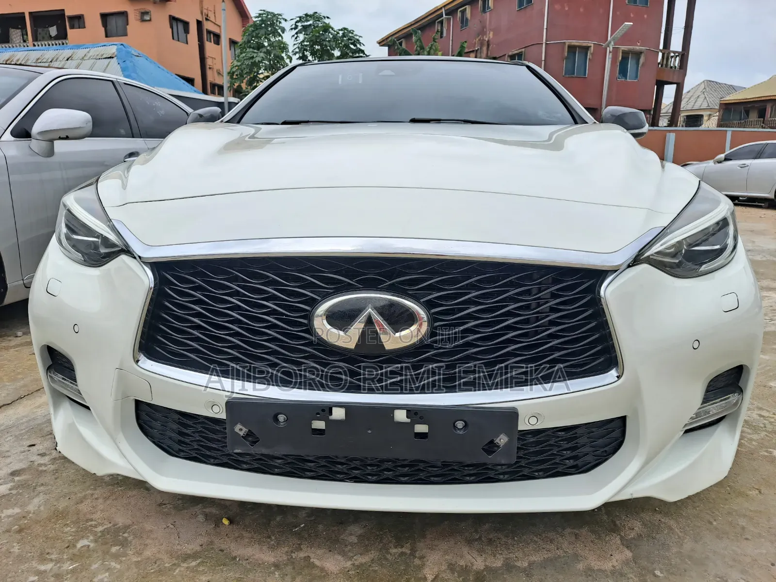 Infiniti Q30 2016 White