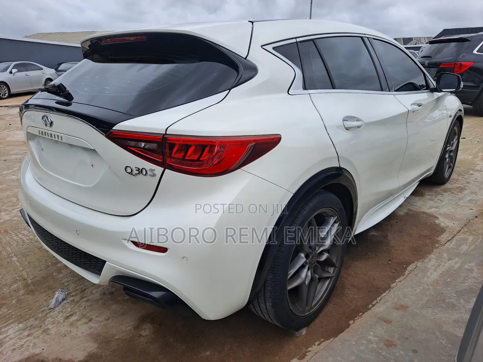 Infiniti Q30 2016 White