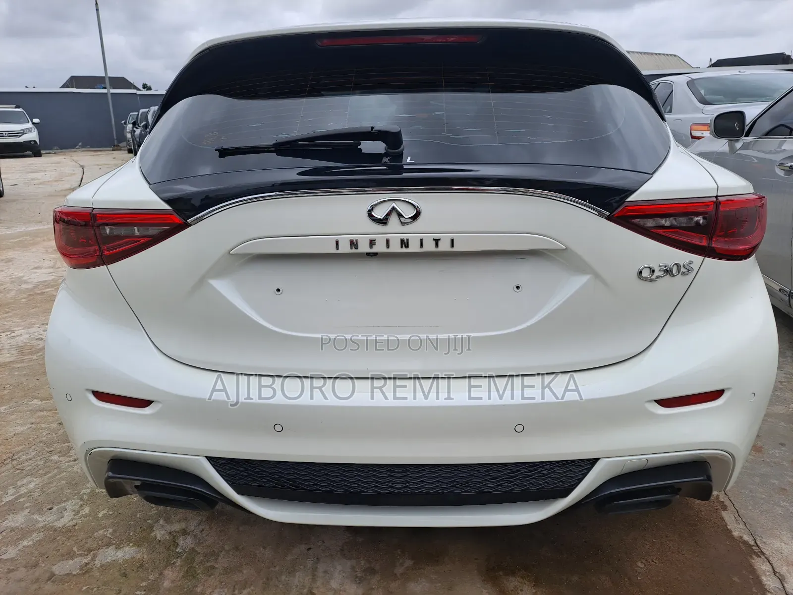 Infiniti Q30 2016 White