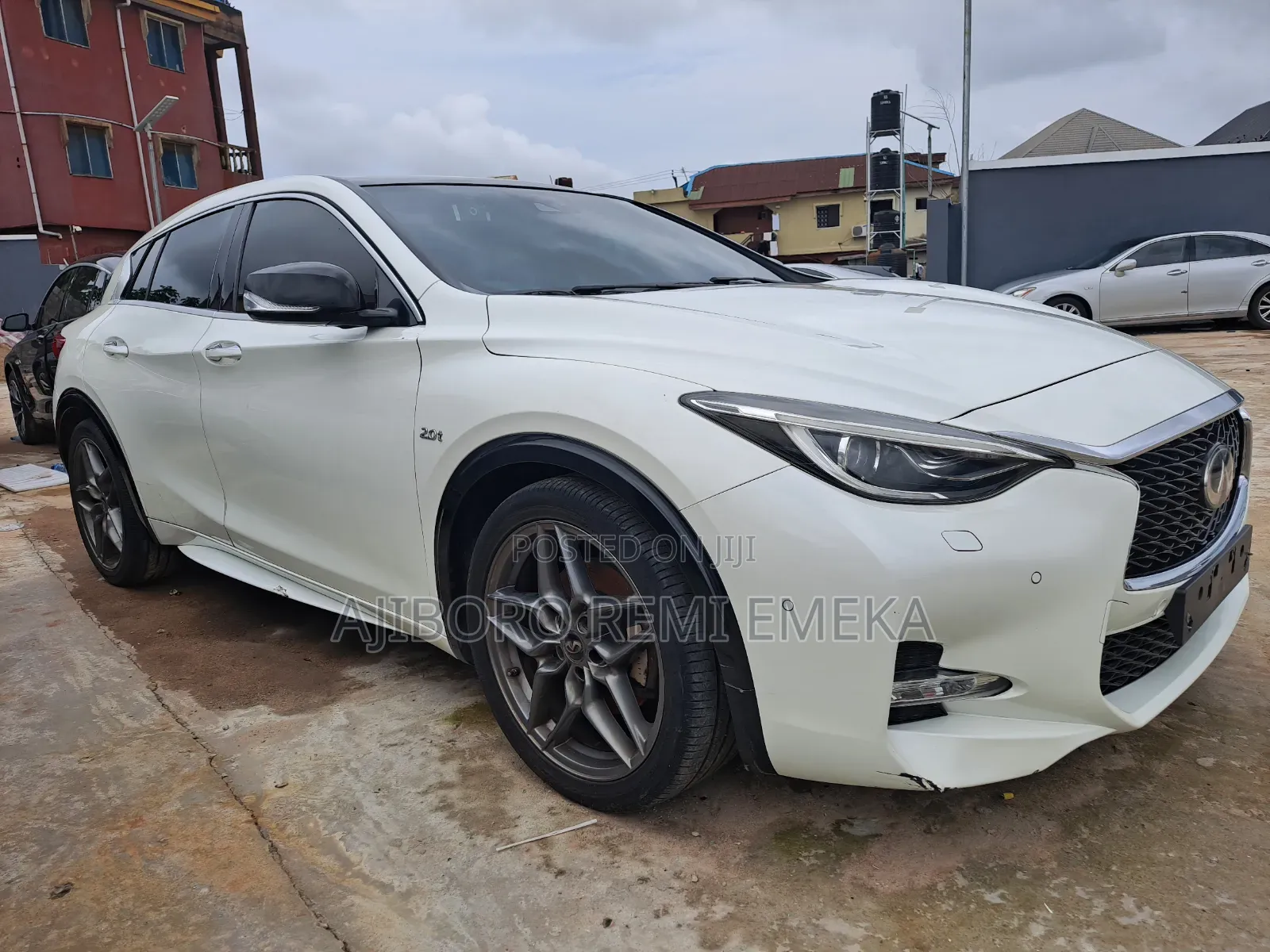 Infiniti Q30 2016 White